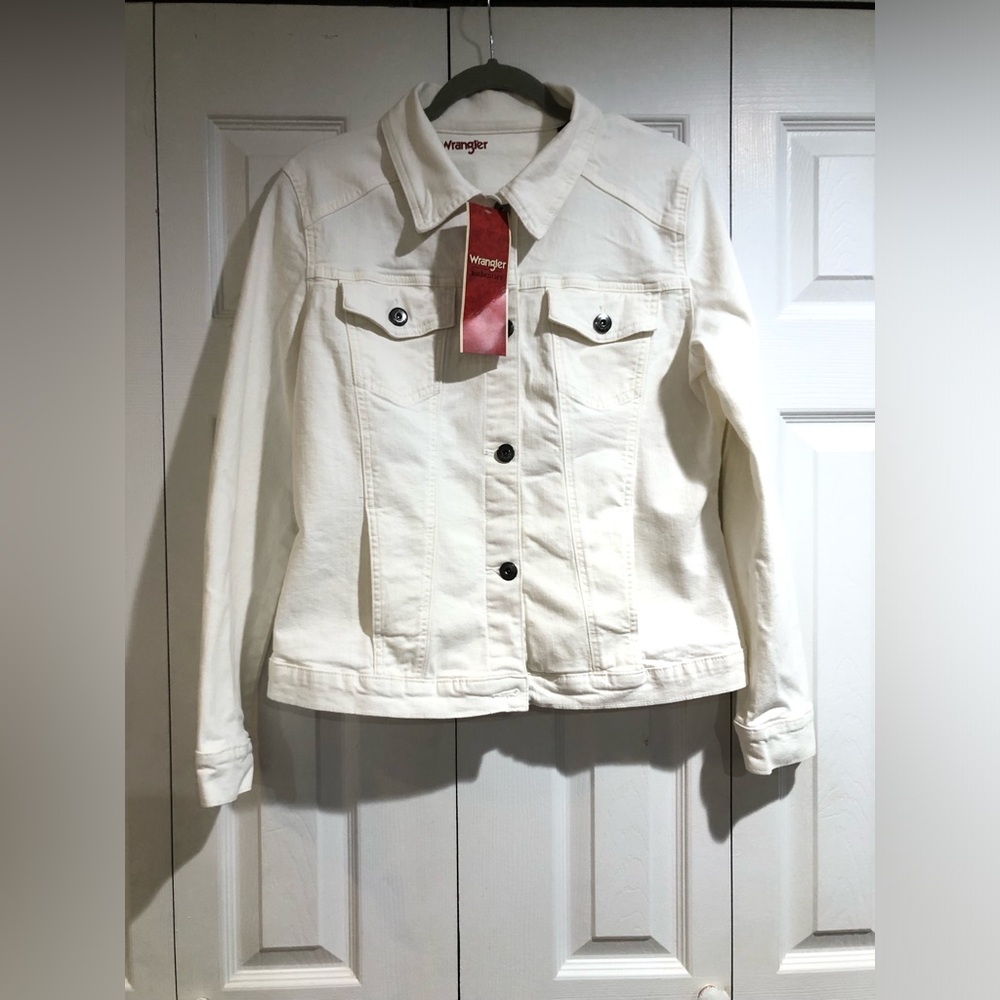 Wrangler Authentics Women’s Stretch Denim Off-White Jacket - Picture 3 of 13
